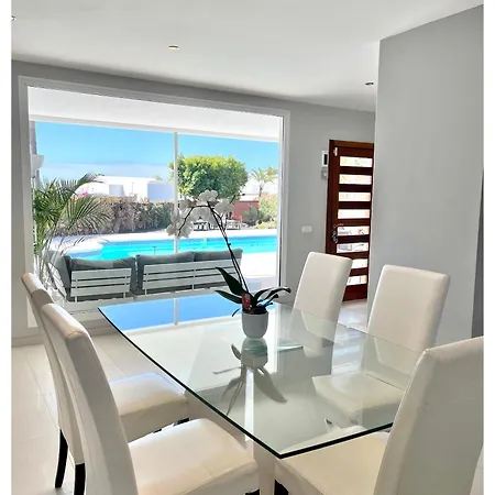 Infinity Exclusive * Tías