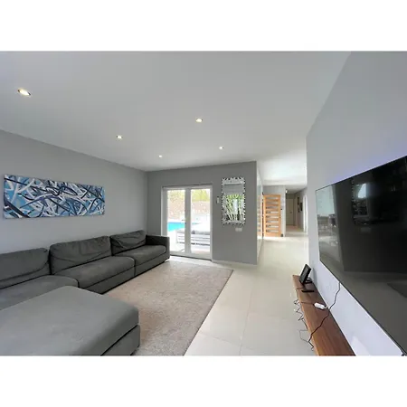 Infinity Exclusive Apartment Tias