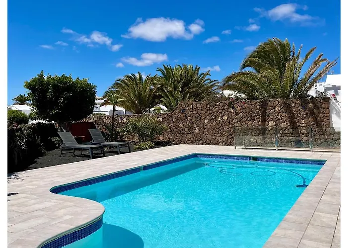 Infinity Exclusive * Tías